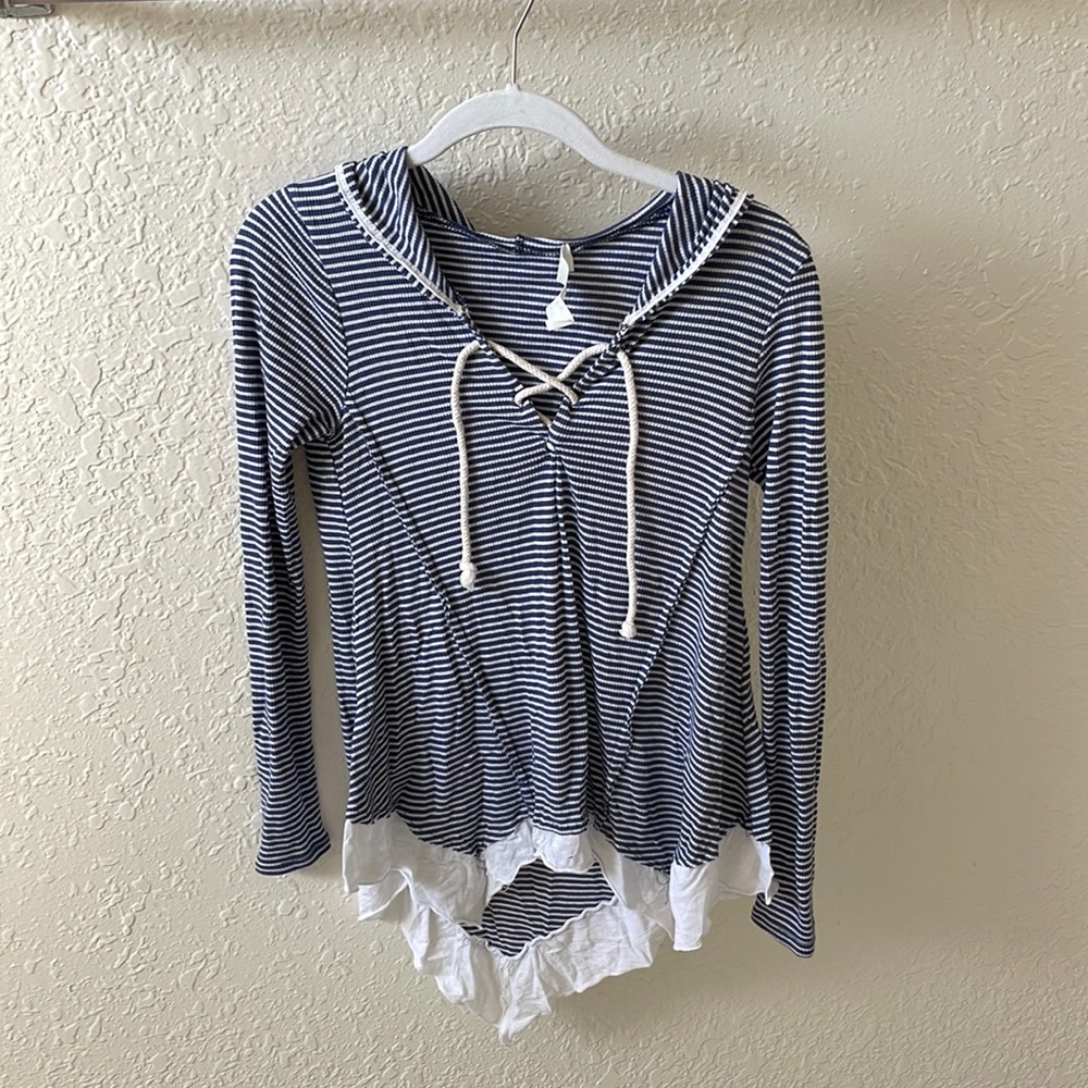 Striped Light Sweatshirt - perfect for the beach
